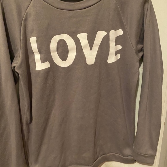 Clothes - Picture 14 of 16